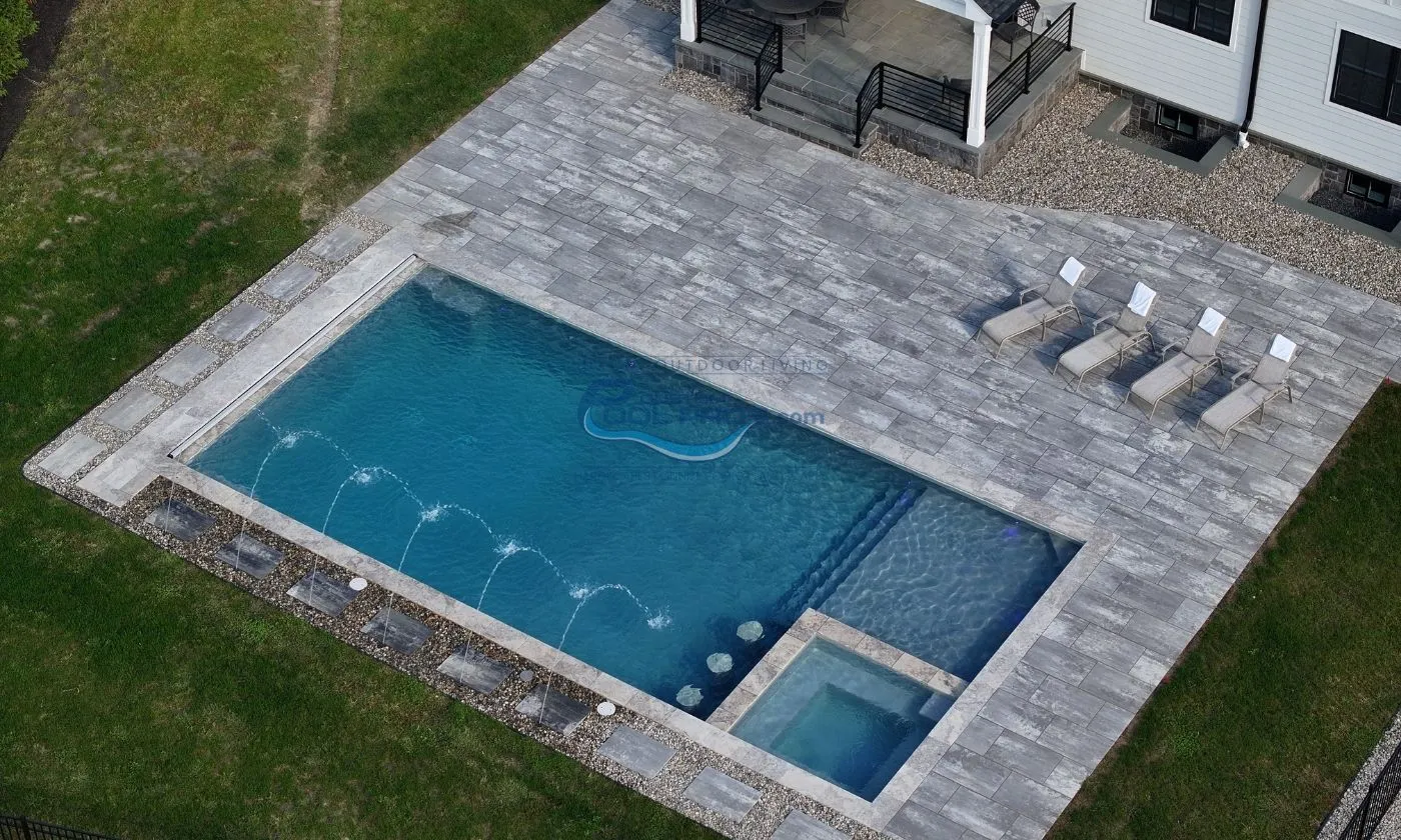 inground pool with 3 stools, square spa and shallow entry with stairs installation, modern swimming pool, inground pool, swimming pool companies in Pennsylvania